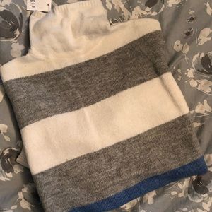 GAP Color Block Turtle Neck